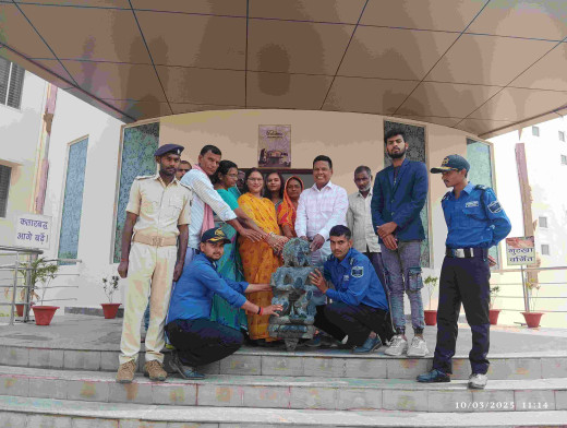 लखीसराय संग्रहालय को मिली नई उपलब्धि, भगवान गरुड़ की दुर्लभ प्रतिमा समर्पित